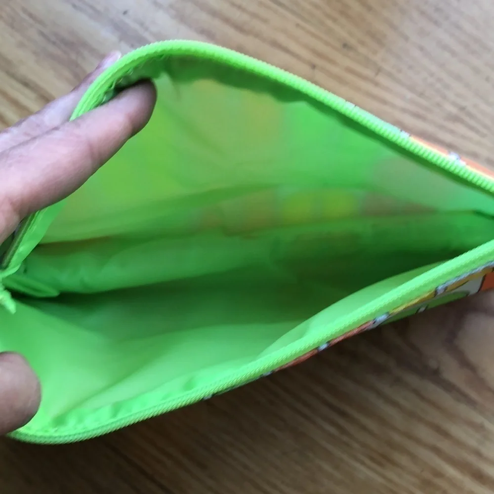 Clinique Pouch